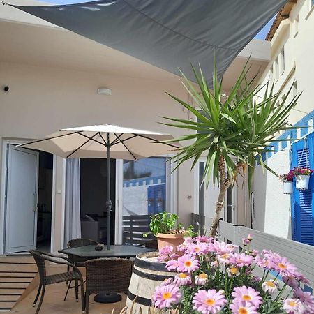 The Getaway Apartment Agia Marina  Exterior photo